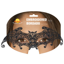 Musta tikandiga nahkhiire mask